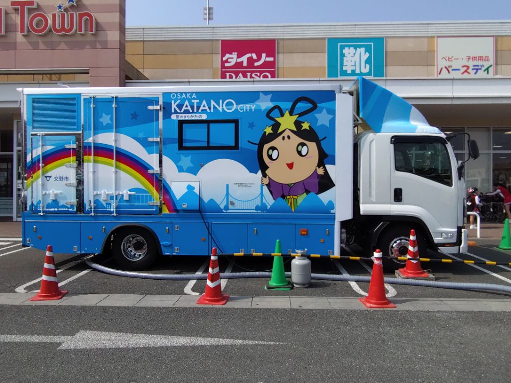 ランドリートラック(運転席側)